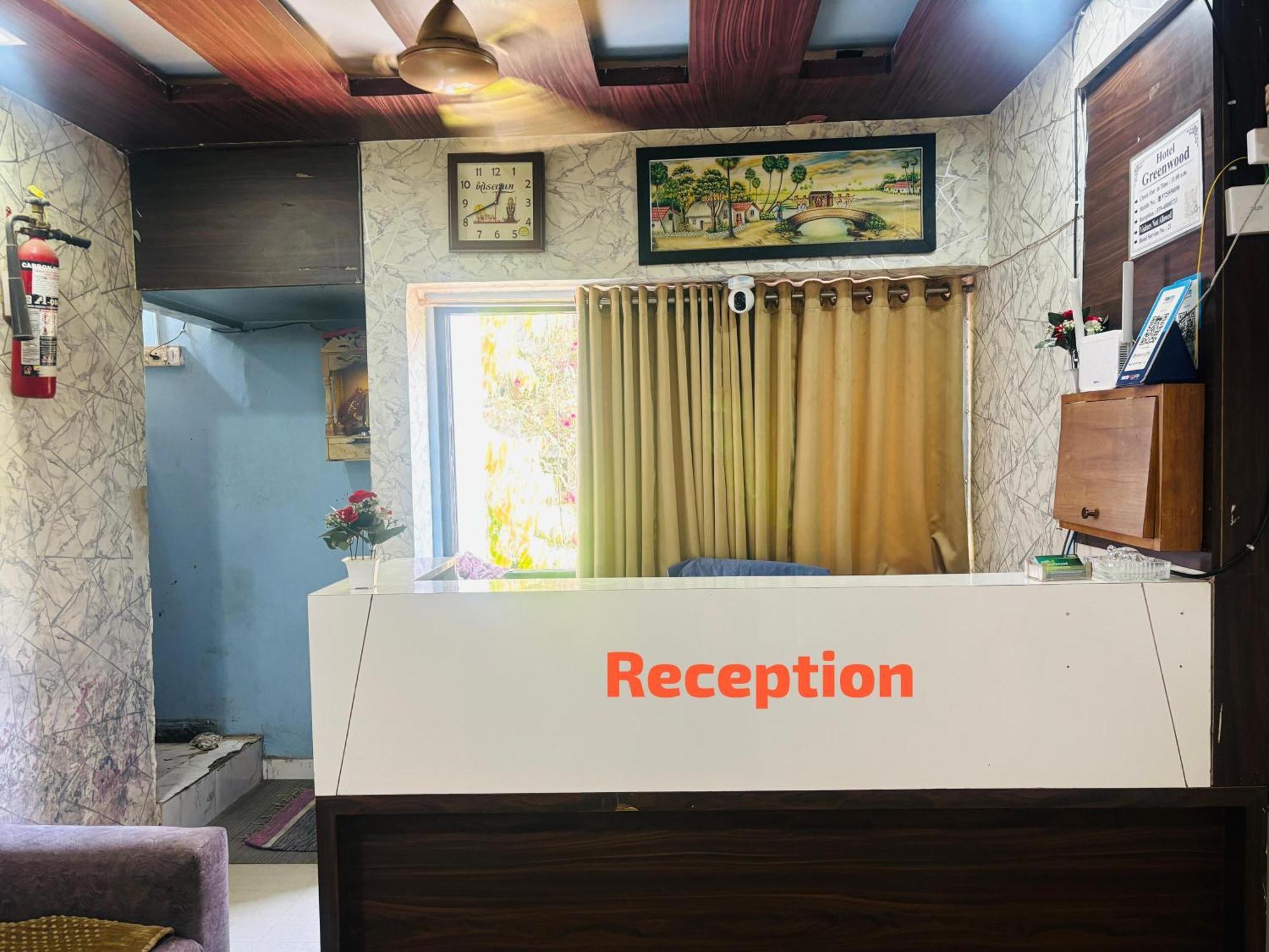 Hotel Greenwood Ahmedabad Exterior foto